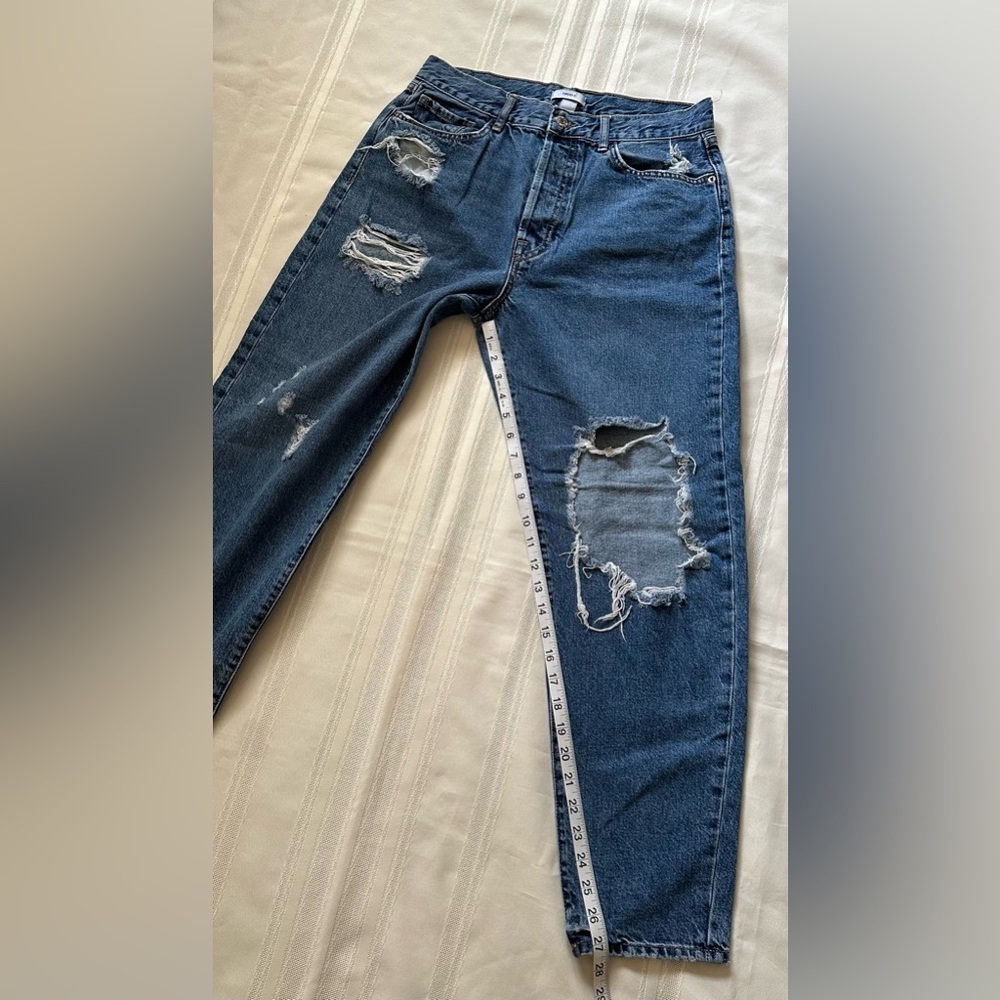 Forever 21 Women's Relaxed Blue Distressed Jeans - Picture 10 of 14